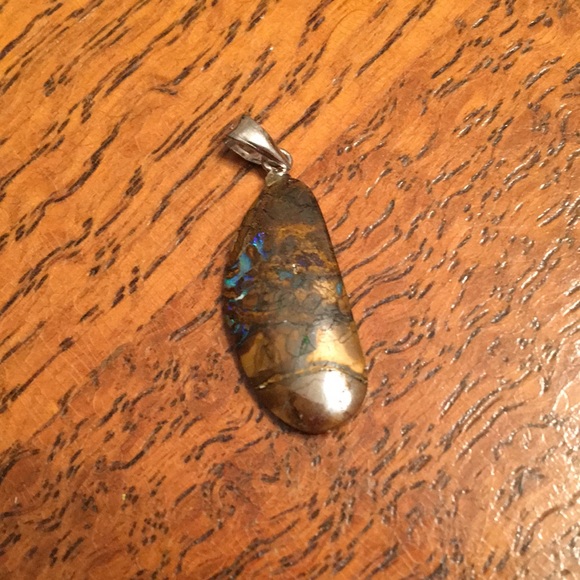 Pendant - Picture 2 of 2